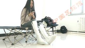 [Image: th_978350336_White_Boots_Asianteen.mp4_2...1014lo.jpg]