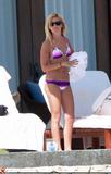 th_22979_Ashley_Tisdale_Vacation_in_Cabo_San_Lucas_November_16_2009_014_122_1187lo.jpg