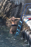 th_42052_Eva_Mendes_in_a_bikini_on_holiday_in_Italy-13.JPG_122_191lo.jpeg