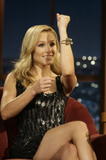 th_74858_kristen_bell_late_show_with_ferguson_apr102008__09_122_378lo.jpg