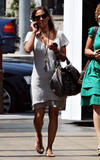 th_61597_Halle_Berry_out_to_lunch_in_LA_22_122_57lo.jpg