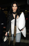 Kim Kardashian (Ким Кардашьян) - Страница 10 Th_89305_celebrity-paradise.com-The_Elder-Kim_Kardashian_2010-01-18_-_At_LAX_935_122_635lo