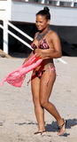 th_23000_KUGELSCHREIBER_Christina_Milian_hangs_out_on_the_beach_with_friends_adds6_122_907lo.JPG