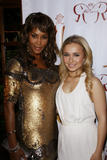 http://img219.imagevenue.com/loc447/th_44789_celeb-city.org_Hayden_Panettiere_Ai_Spa_Re-launch_Party_01-25-2008_031_123_447lo.jpg