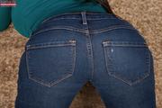 Layla S - Tight Jeans-h1e04tbsxh.jpg